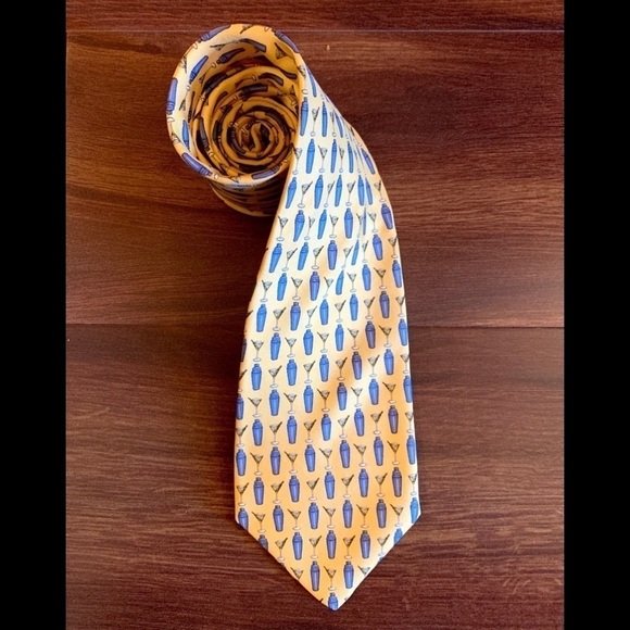 BROOKS BROTHERS Makers Yellow Silk Party/Martini Design Necktie - Picture 1 of 9